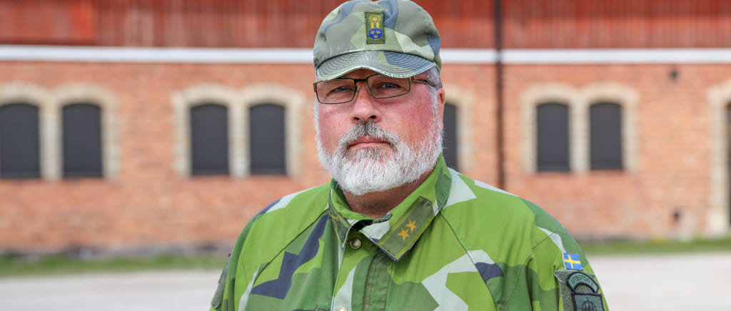 Löjtnant Pontus Dahlström, chef för mark- och miljösektionen på Livgardet