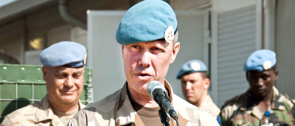 Den svenska brigadgeneralen Stefan Andersson blir MINUSMA:s nye chef för västra sektorn i den FN ledda insatsen i Mali. Ceremoni i Mali.