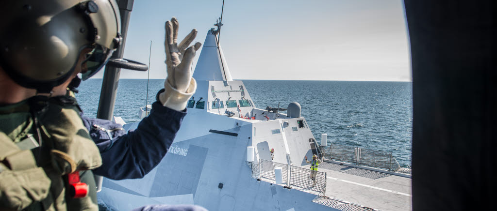 Övning NOCO16.

Lämnar HMS Nyköping med Tysk helikopter. 