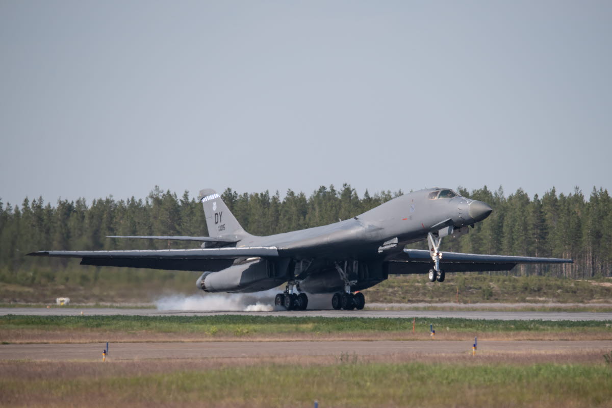 Amerikanska Bombflyg Baserar I Luleå - Försvarsmakten