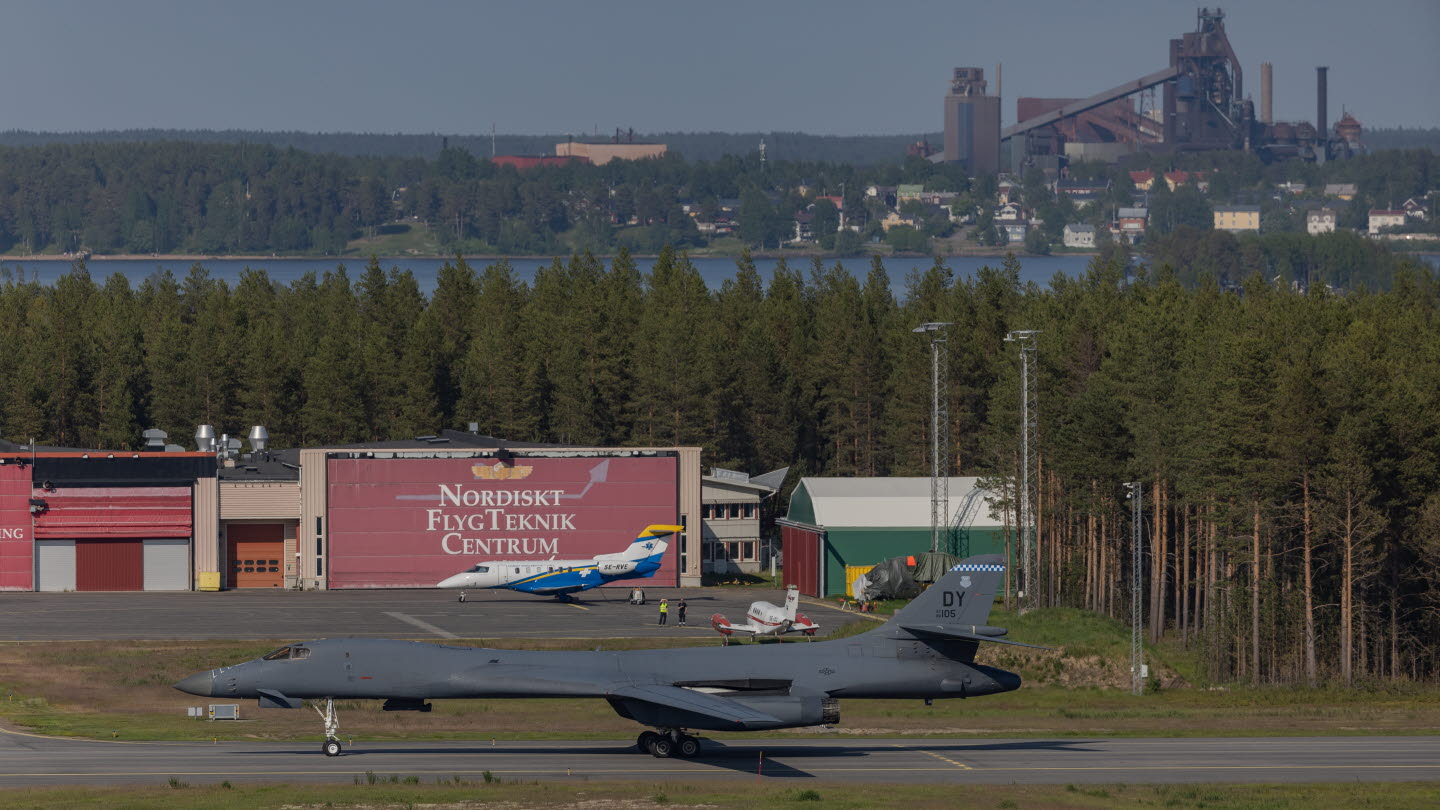 Amerikanska Bombflyg Baserar I Luleå - Försvarsmakten