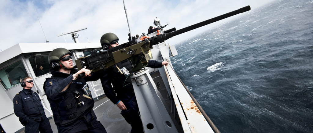 JOHAN DE WITT 20150130
Crew of JOHAN DE WITT conducts GUNEX on deck. Ship is sailing towards MALTA. 

Photo: Mattias Nurmela/ Combat Camera / Swedish Armed Forces
THE PICTURE IS RELEASABLE IF COMPLETE PHOTO-BYLINE IS PUBLISHED.