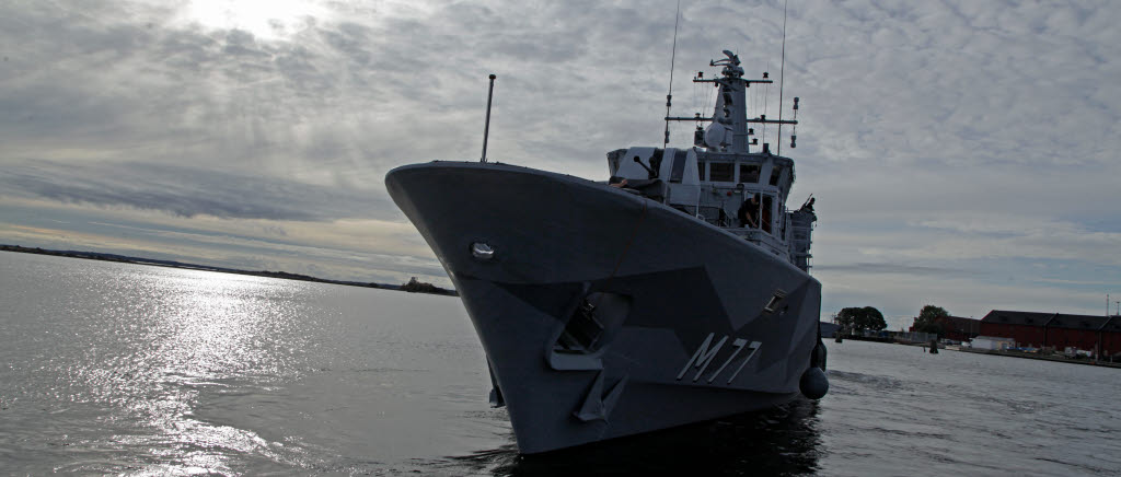 HMS Ulvön kastar loss för att förbereda sig för övningen Northern Coasts.