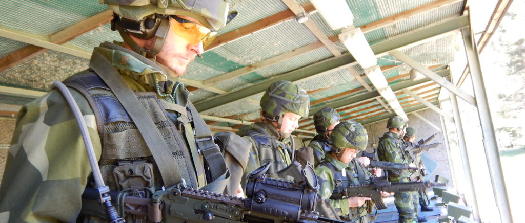 Trängregementets repetitionsutbildning maj-juni 2016. Vapenutbildning med nya AK 5 C, automatikarbin.