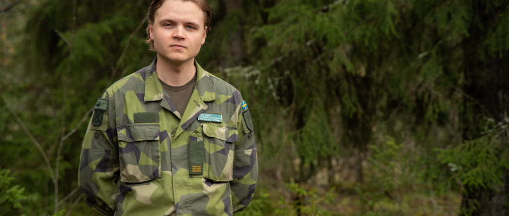 Porträttfoto på menige Maximilian Nee, vinnare av Livgardets soldathems pris 2020, för ett föredömligt ledarskap. 