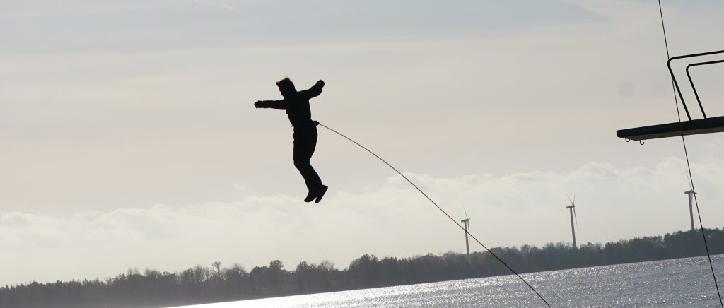 Specialistofficersutbildningen MSS 2015. Stressövning hopp ner i Vättern.