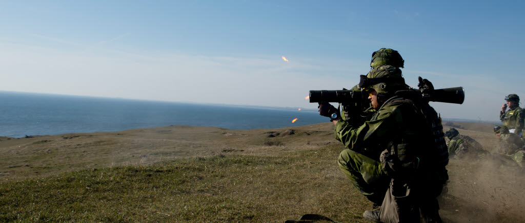 Övning med skarp ammunition under kompaniövningar.