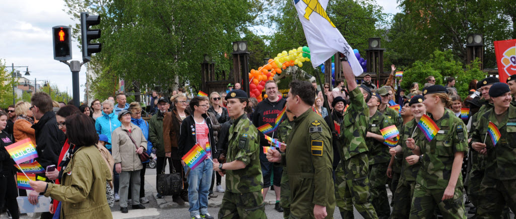 150613. Luleå Pride. Personal från I 19, A9 och F 21 deltar.