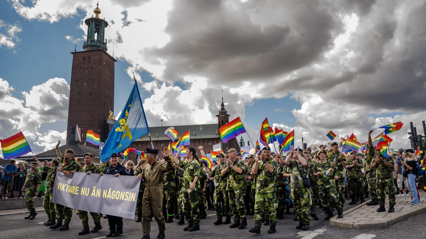 Försvarsmakten deltog i Stockholm Pride Försvarsmakten