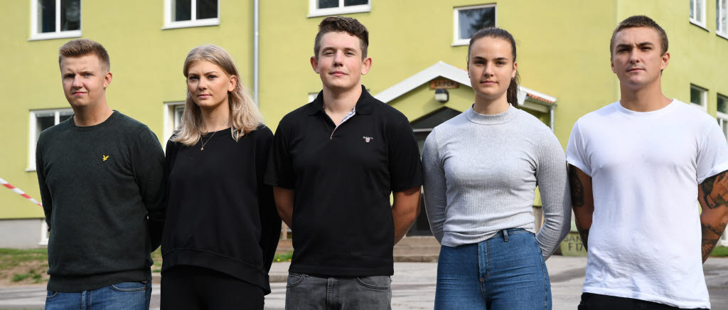 Inryckande ungdomar på F 17 2018. Från vänster: Oskar, Ida, Joel, Daisy och Andreas. 