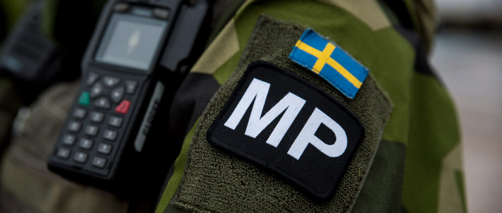 Militärpolisen övar i Stockholm city och Solna