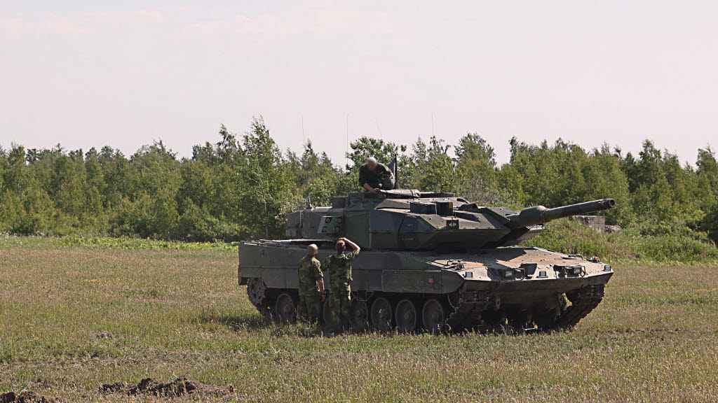 Swedish Main Battle Tank “Stridsvagn 122” On Site In Ukraine - Swedish Armed Forces