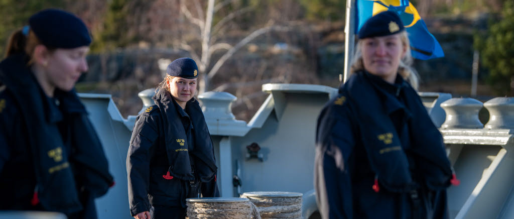 Vi lever i en värld som skakas av osäkerhet och ett instabilt omvärldsläge. Därför inleddes under måndagen en beredskapskontroll på Marin militärbas Haninge. Kontrollen innebar att militärbasen testade sin förmåga att genomföra spridning av enheter på militärbasen och bevakning av utpekade områden och objekt.