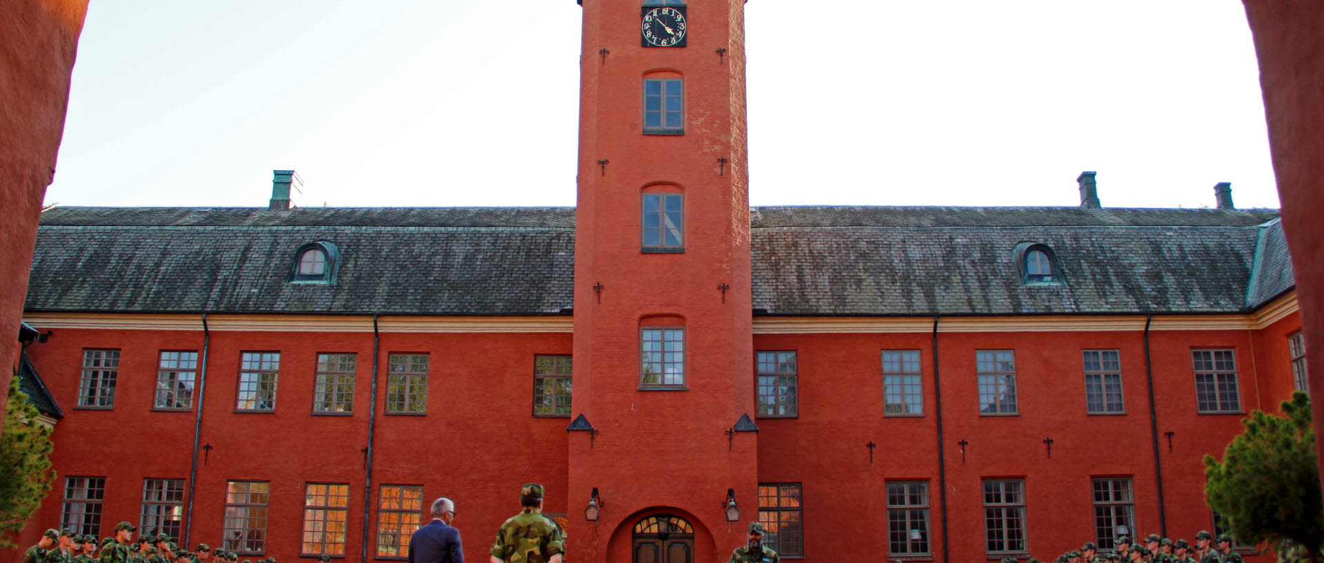 Grundutbildningsbataljonens traditionsdag avslutades på Halmstads slott.