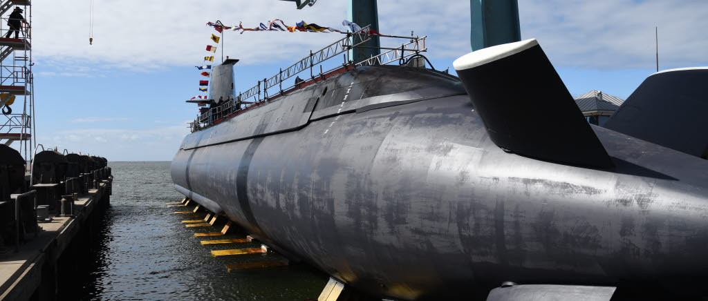 Sjösättning av ubåten HMS Gotland efter modernisering. Platsen är Karlskrona och datumet är den 20 juni 2018.