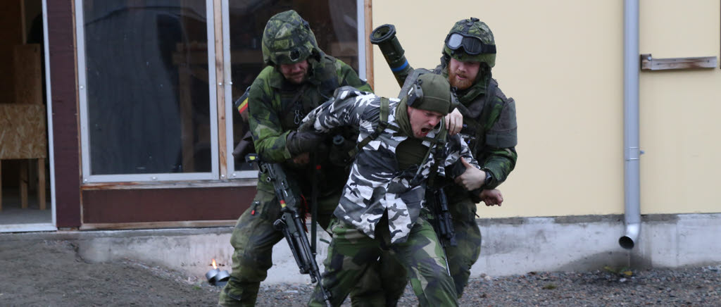 Nordic Battlegroup, NBG, Core Battalion med flera övar strid under övningen Joint Action 2014.