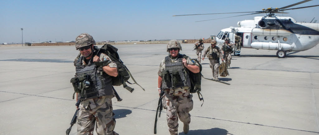 Chefen Livgardet, överste Laura Swaan Wrede, besöker afghanistanstyrkan FS 37 i Mazar-i-Sharif. 