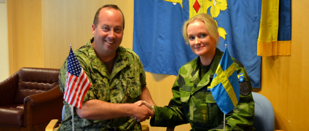 SWEDINT-NATO-School-MOU-2013-10-24