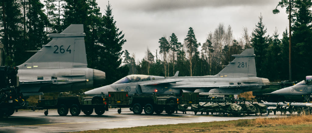 Beredskapskontroll. F 17. Jas 29 Gripen.