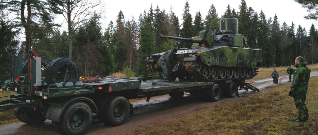 Att kunna transportera bort forodn och materiel när det pågår strid var också viktigt att öva på