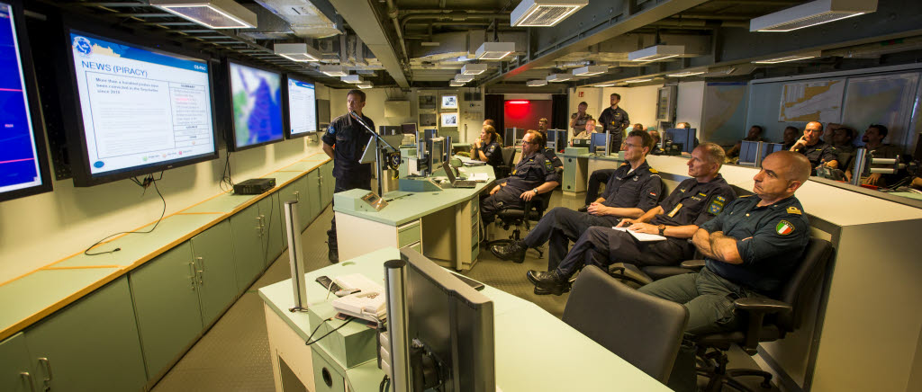 Ledningscentralen på HNLMS Johan de Witt.