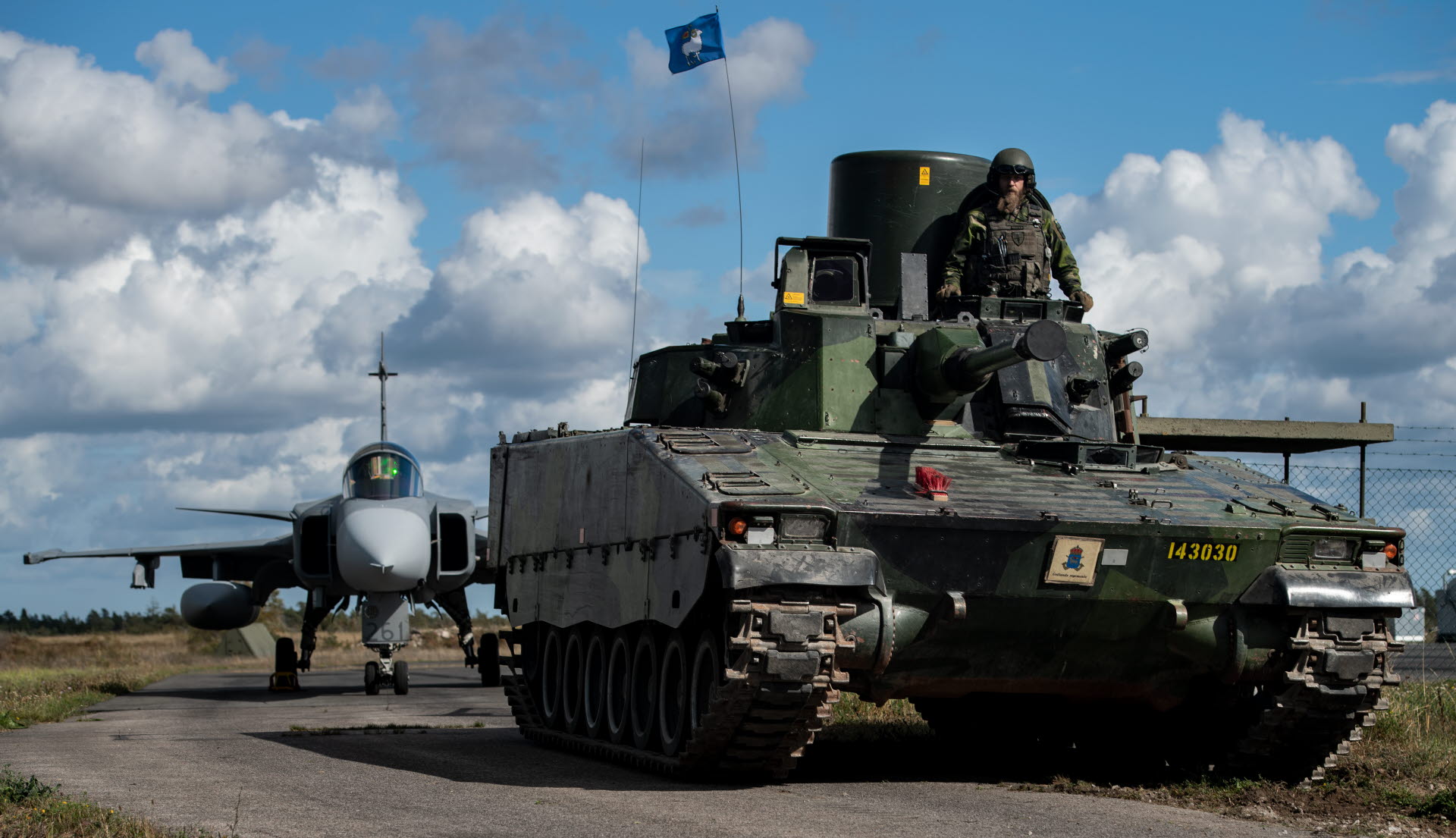 Swedish main battle tank “Stridsvagn 122” on site in Ukraine