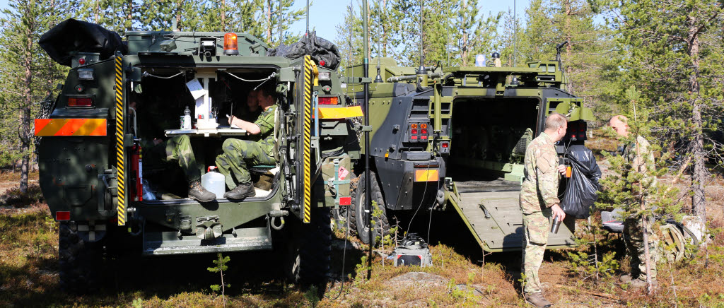 Under övning Bold Quest 19.1 som genomfördes i Finland under maj månad fanns Danmarks ledningsvagn sida vid sida med den svenska. Detta för att kunna testa systemet ASCA där syftet är förmågan till att kommunicera och fungera med andra länders system ledningssystem. 