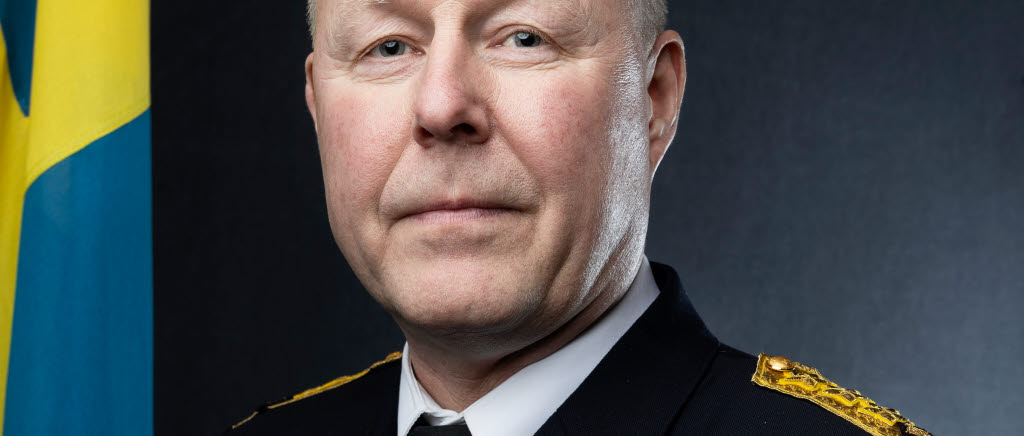 generallöjtnant Carl-Johan Edström till ny chef för försvarsstaben och Högkvarteret.  
