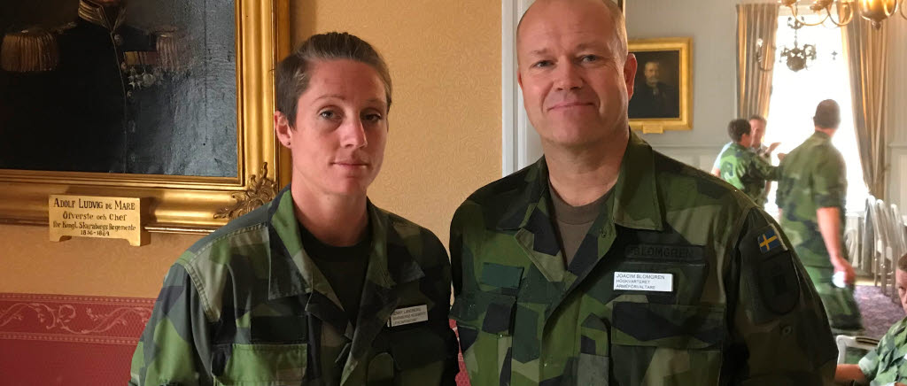 Major Jenny Landberg och arméförvaltare Joacim Blomgren