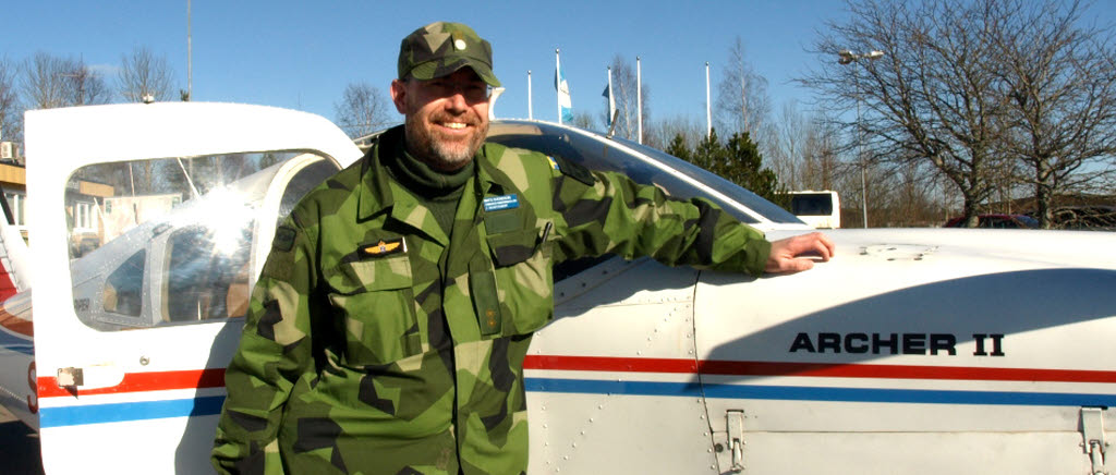 Fanjunkare Mats Svensson är chef för 205.flyggruppen. Sannahedsbataljonen