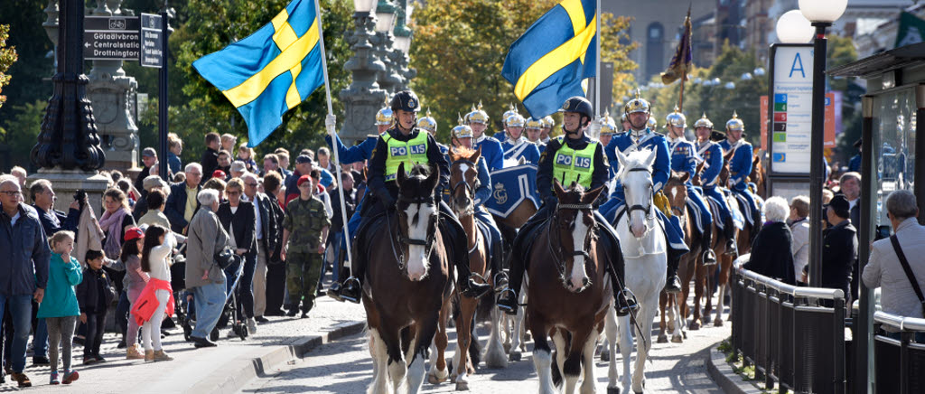 Livgardets dragonmusikkår åker på turné och paraderar i Göteborg och Helsingborg