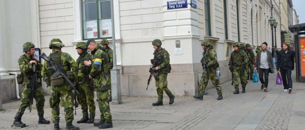 Samverkansövningen Emerentia 15 i Göteborg. Patrull i centrala Göteborg.