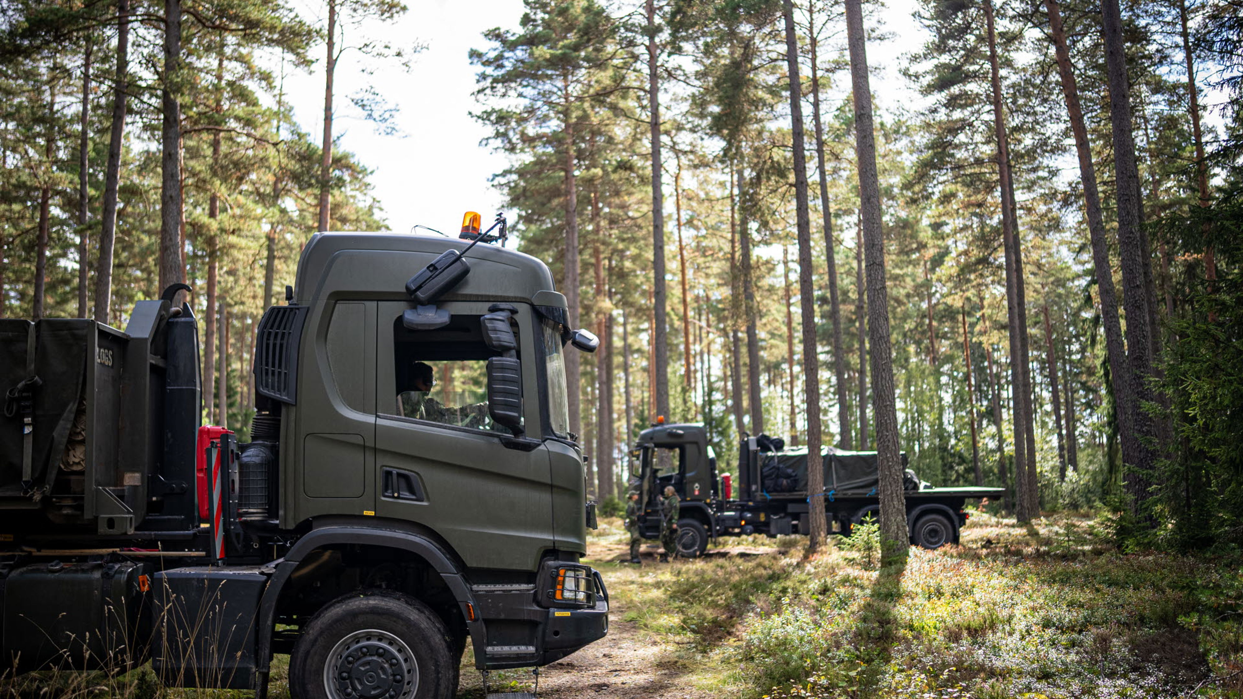 Försvarsmaktens logistik och motorskola i fält.