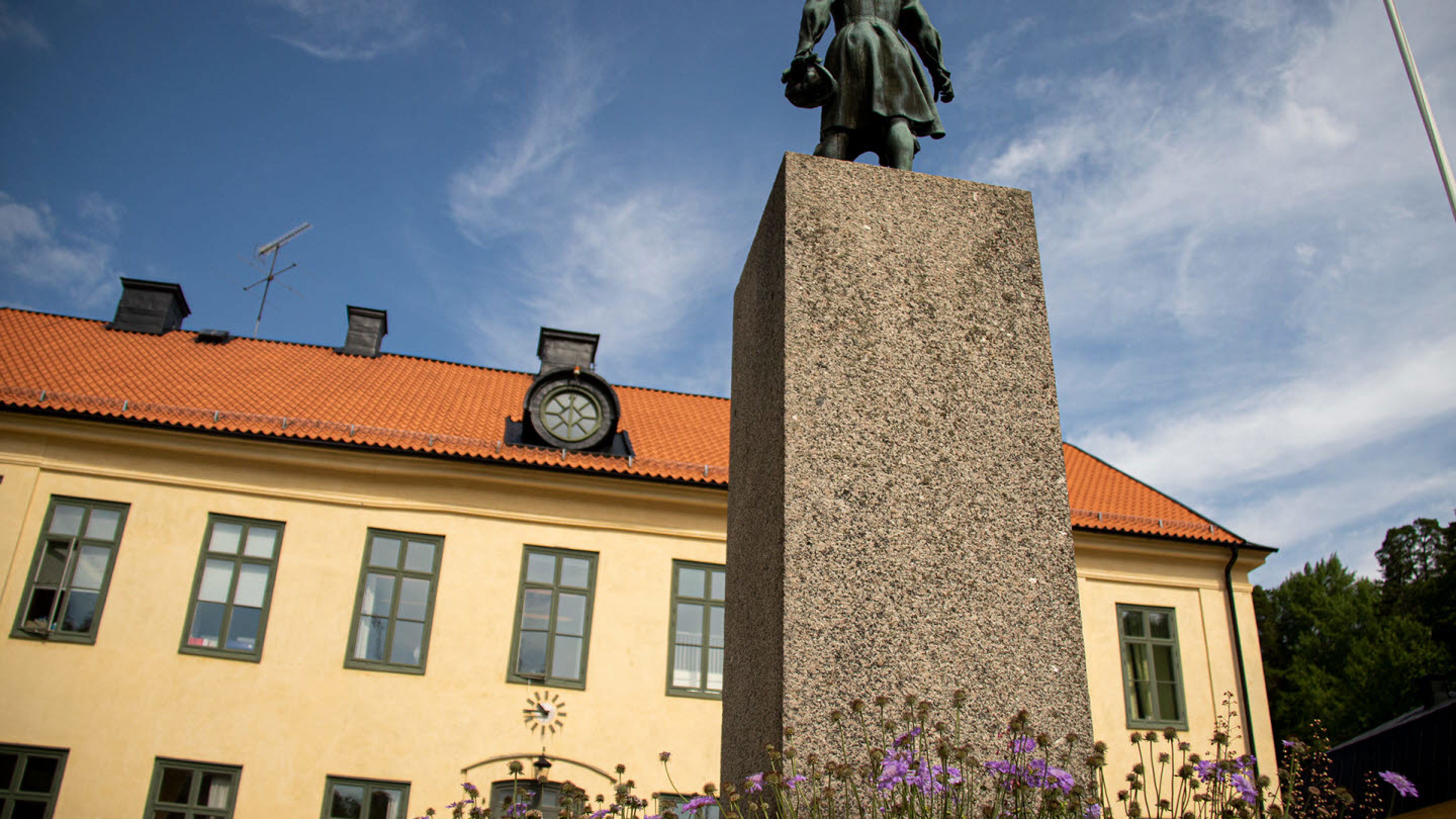 Hemvärnets stridsskola utbildar chefer inom Hemvärnet.