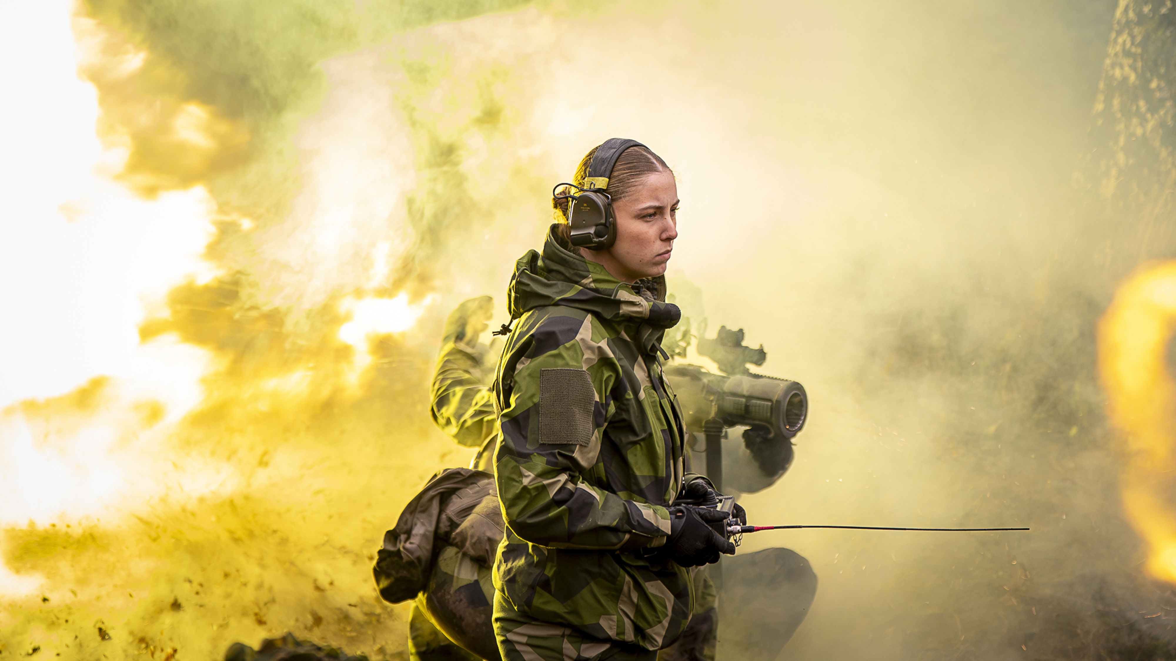 Kadett leder stridsutbildning vid markstridsskolan i Kvarn